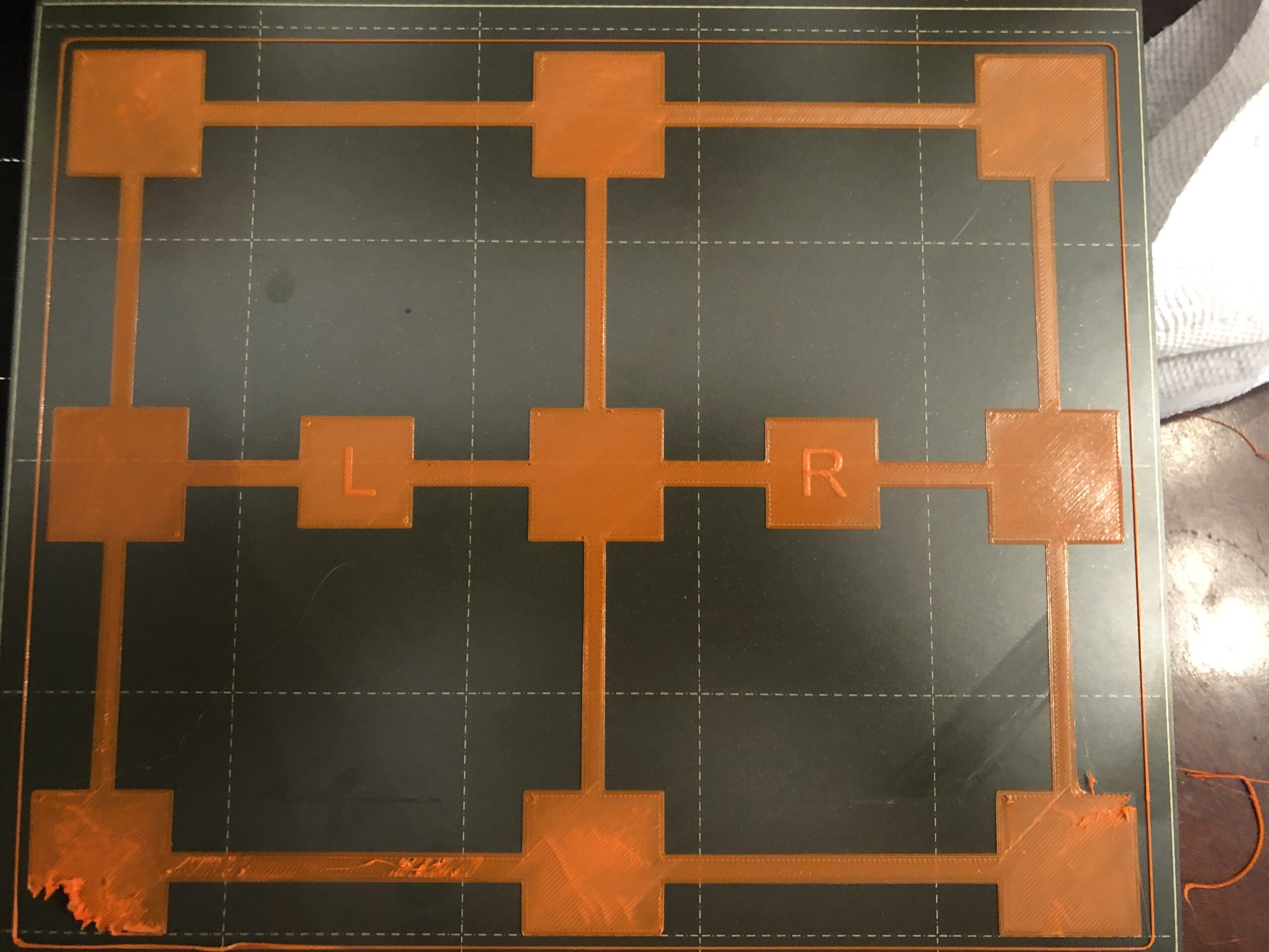 Bed uneven, calibration help needed – Assembly and first prints ...