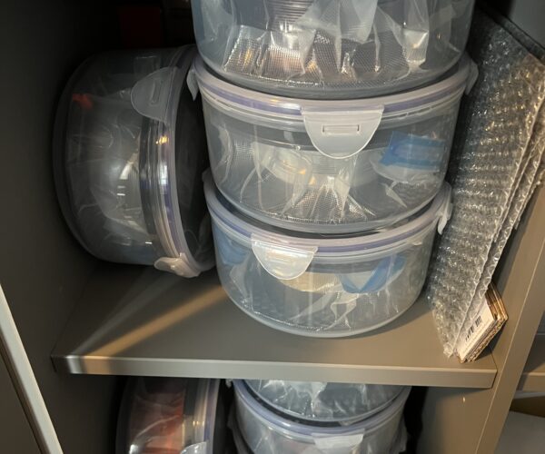 how can I make a container like this airtight for storing filament